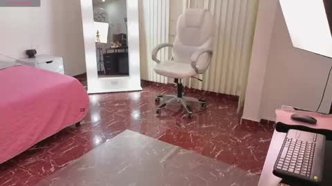  Lycoris  online show from 13, 4, 2026