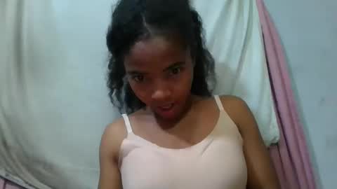 Snapshot of lydie856696 chatting on 8, 6, 2026 lydie856696 online show from 8, 6, 2026