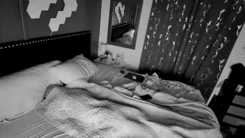 Snapshot of lyfsaver chatting on 5, 4, 2026 lyfsaver online show from 5, 4, 2026