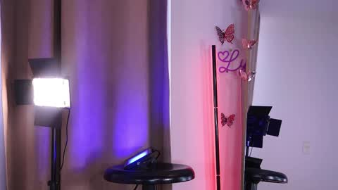 Lyhana Lee online show from 12, 3, 2026