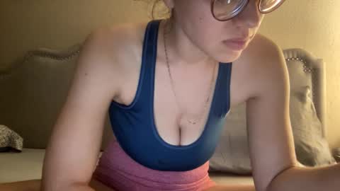 Olivia online show from 22, 12, 2025