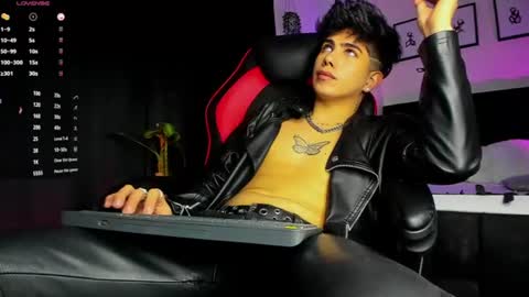 Lyle Bennett Freelance Model online show from 6, 8, 2026