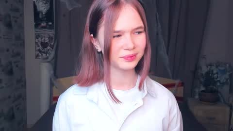 Cozy Lynns room online show from 18, 11, 2025