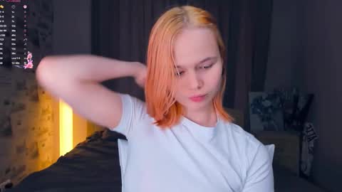 Cozy Lynns room online show from 8, 2, 2026