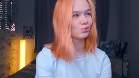 Cozy Lynns room online show from 12, 2, 2026