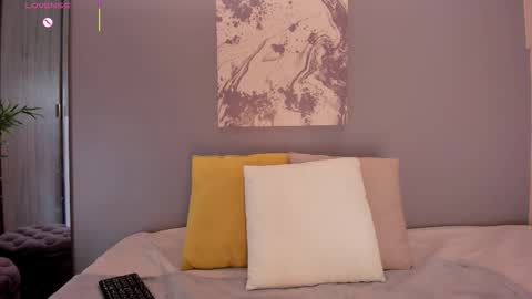 Snapshot of lynnsam_ chatting on 24, 10, 2025 lynnsam_ online show from 24, 10, 2025