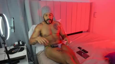 Snapshot of lyon_dark chatting on 12, 1, 2026 Lyon Dark online show from 12, 1, 2026
