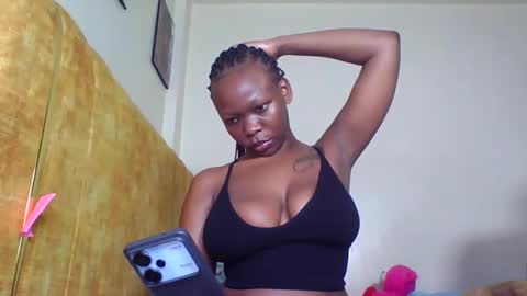 Snapshot of lyra102 chatting on 26, 9, 2025 Lyra online show from 26, 9, 2025