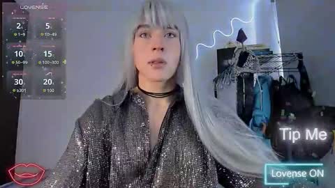 Lyric online show from 5, 11, 2025