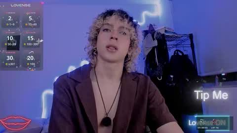 Lyric online show from 11, 3, 2026