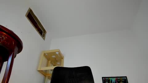 Mila online show from 8, 3, 2025