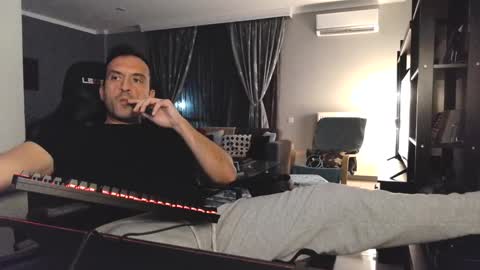 Snapshot of m4st3r_0f_d0m1n4nc3 chatting on 3, 12, 2024 ready to cum online show from 3, 12, 2024