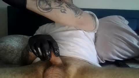 Snapshot of m_80 chatting on 27, 4, 2026 m 80 online show from 27, 4, 2026