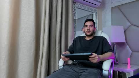 Snapshot of maatt_de_luca chatting on 11, 9, 2025 Matt De Luca online show from 11, 9, 2025