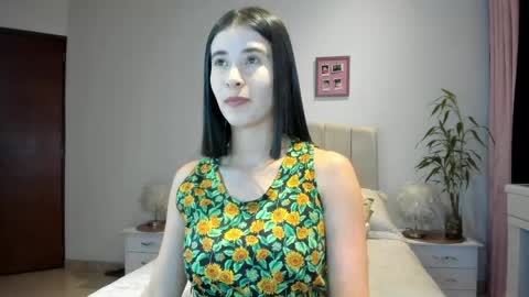 Macarena online show from 12, 4, 2026