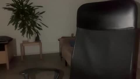 machine_15_ online show from 13, 4, 2026