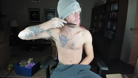 Snapshot of machinecumkelly69 chatting on 8, 1, 2025 machinecumkelly69 online show from 8, 1, 2025