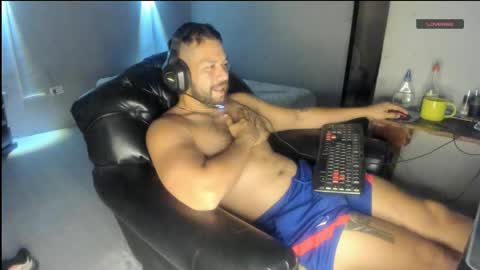 Snapshot of machohandsome chatting on 25, 4, 2026 Javier papichulo master how do you want online show from 25, 4, 2026
