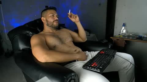 Snapshot of machohandsome chatting on 22, 5, 2026 Javier papichulo master how do you want online show from 22, 5, 2026