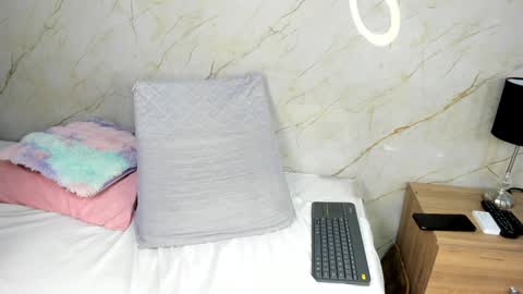 Snapshot of mackenize chatting on 1, 12, 2024 Carolina online show from 1, 12, 2024