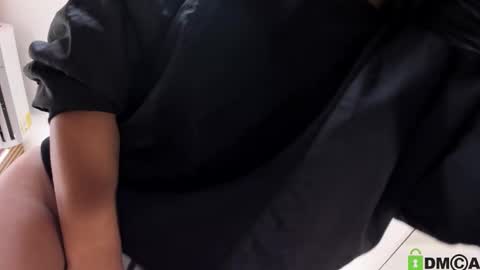 Mackenzie online show from 9, 10, 2025