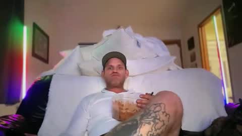 MackinCaliAllDay online show from 27, 10, 2025