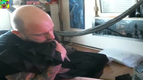 Snapshot of mad_dem0n chatting on 6, 3, 2025 Manuel online show from 6, 3, 2025