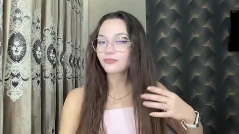Snapshot of madalenesnedeger chatting on 23, 9, 2025 Alexa online show from 23, 9, 2025