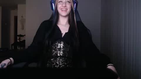 Snapshot of madamebubs chatting on 29, 5, 2026 Madame Bubs online show from 29, 5, 2026