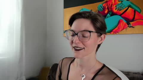 Madam Mezusa online show from 12, 12, 2024