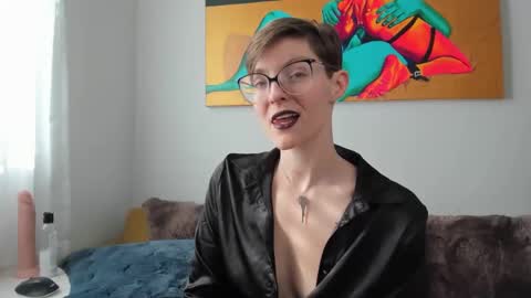 Madam Mezusa online show from 31, 1, 2025