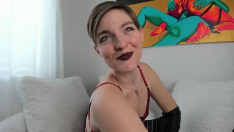 Madam Mezusa online show from 14, 2, 2025