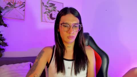 Maddie Ray online show from 3, 6, 2026