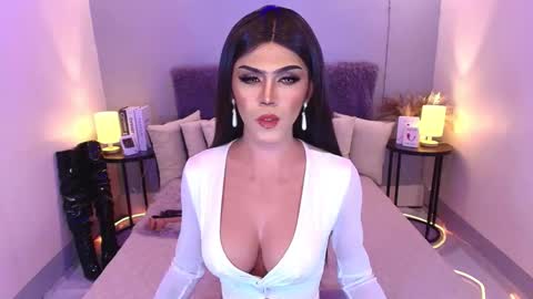 Snapshot of maddisonwil chatting on 25, 2, 2025 M A D D Y online show from 25, 2, 2025