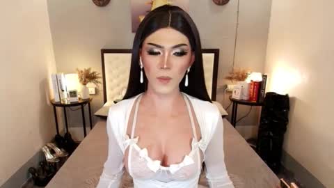 Snapshot of maddisonwil chatting on 24, 9, 2025 M A D D Y online show from 24, 9, 2025