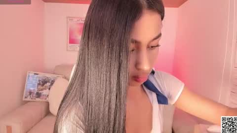 Snapshot of maddy_bronw chatting on 12, 9, 2025 Maddy online show from 12, 9, 2025