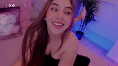 Snapshot of maddylennon chatting on 5, 3, 2025 Lina  online show from 5, 3, 2025