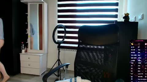 madelamee online show from 3, 6, 2026