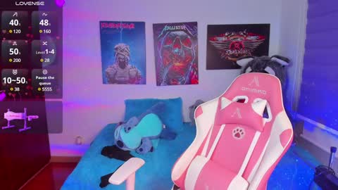 Snapshot of madeleine_shinobi chatting on 30, 12, 2024 Emily Only Fans online show from 30, 12, 2024