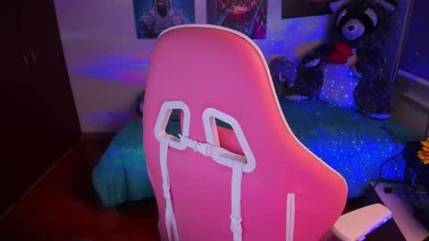 Snapshot of madeleine_shinobi chatting on 28, 2, 2025 Emily Only Fans online show from 28, 2, 2025