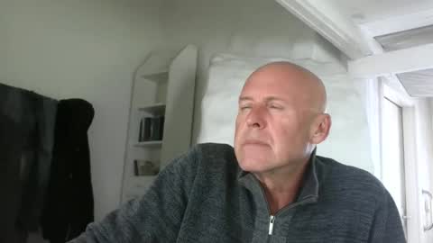 Snapshot of madio1187940 chatting on 24, 10, 2025 madio1187940 online show from 24, 10, 2025