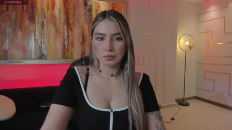 Maddi Collins online show from 27, 3, 2026