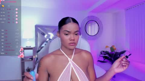 Snapshot of madisson_davon chatting on 30, 12, 2024 Madisson Davon online show from 30, 12, 2024