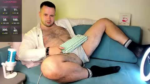 Snapshot of madzuru chatting on 23, 7, 2026 Gregory online show from 23, 7, 2026