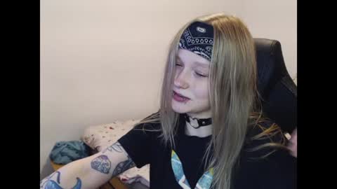 Snapshot of maggieswaggy chatting on 4, 12, 2024 Magdalene Swaggy online show from 4, 12, 2024