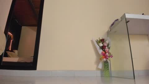   online show from 6, 2, 2025