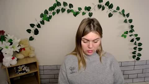 magic_katarina_ online show from 17, 12, 2024