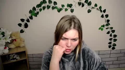 magic_katarina_ online show from 16, 1, 2025