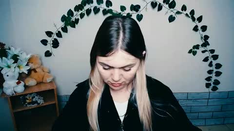 magic_katarina_ online show from 18, 2, 2025