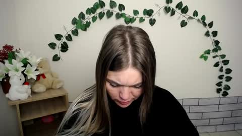 magic_katarina_ online show from 14, 10, 2025